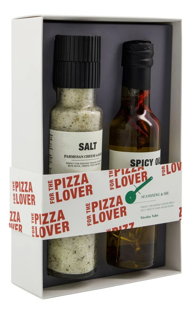 Nicolas Vahé Gift Box Pizza kit – Seasoning & Oil – 1 sett v:4078807 Nicolas Vahé Gift Box Pizza kit – Seasoning & Oil – 1 sett v:4078807